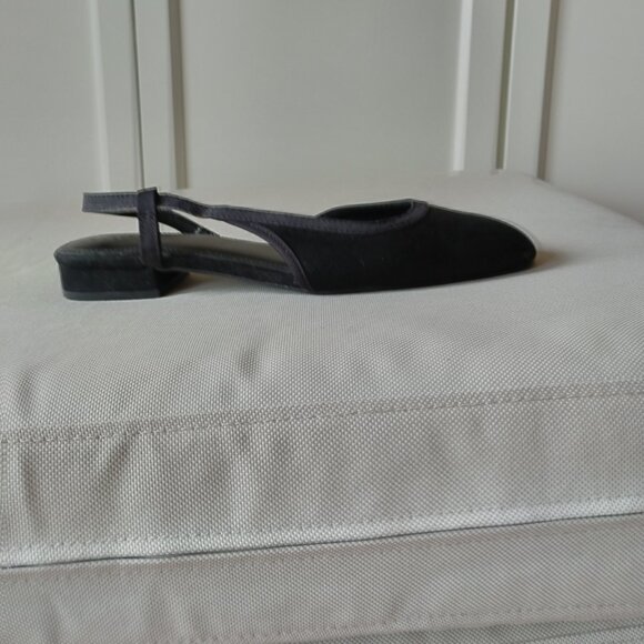 Black "Suede" low-heel slingback pumps NWOT, size 9 fits small - Picture 5 of 13